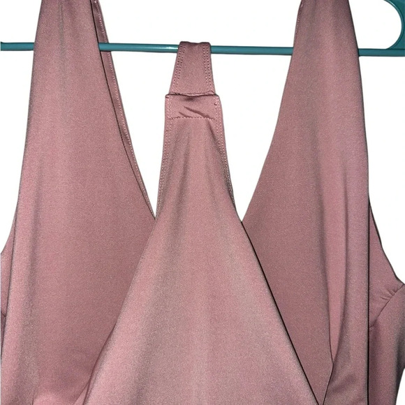 Blush Pink contour body suit (E12) - Picture 3 of 4